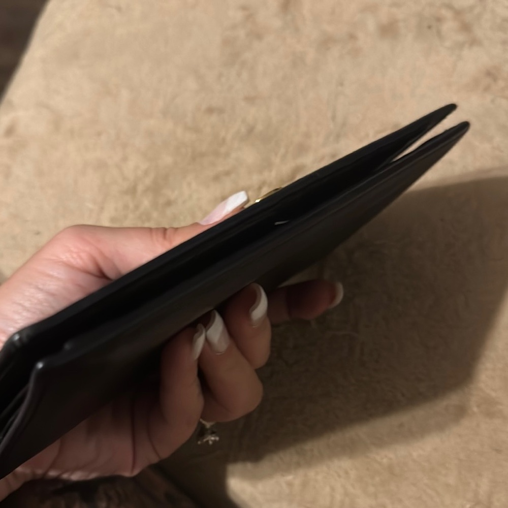 CHANEL Classic Black Leather Wallet - Picture 7 of 16